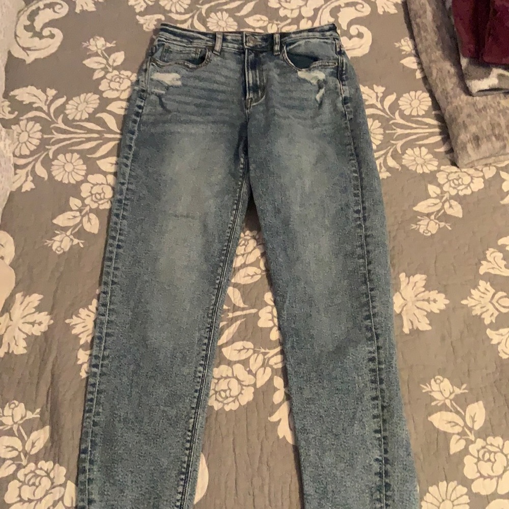 american eagle mom jeans